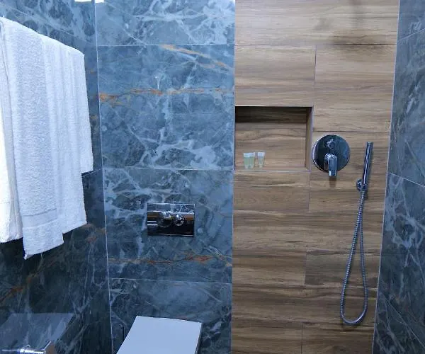 Joni Hotel Lukove