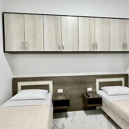 Hotel Joni 4*